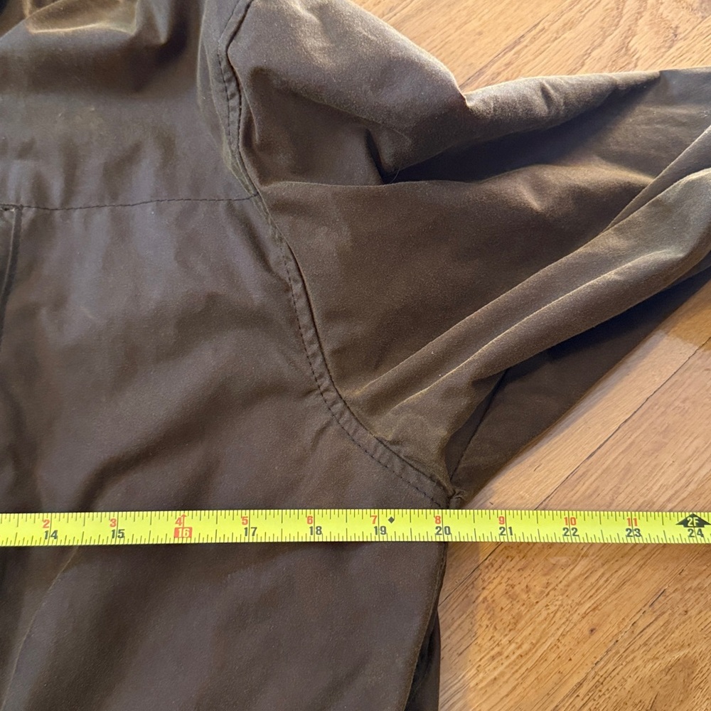 Filson mile marker coat, wax jacket, WITH HOOD dark earth brown size small - Picture 6 of 12